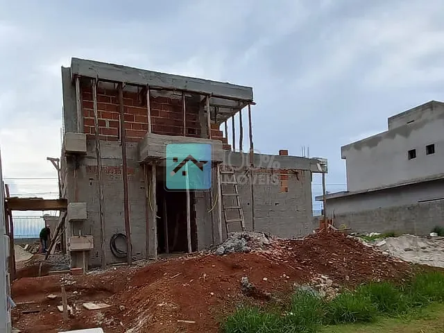 Casa com 277m² 4 quartos e 4 banheiros, à venda, no bairro Condomínio Residencial Floresta em São José dos Campos
