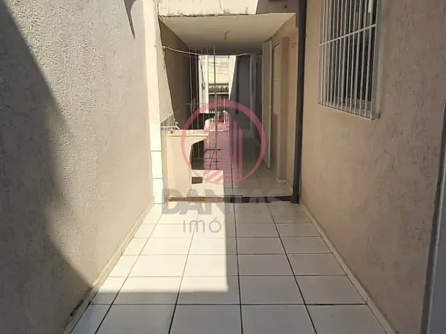 Casa 1 quarto e 1 banheiro, para alugar, no bairro Cipava em Osasco