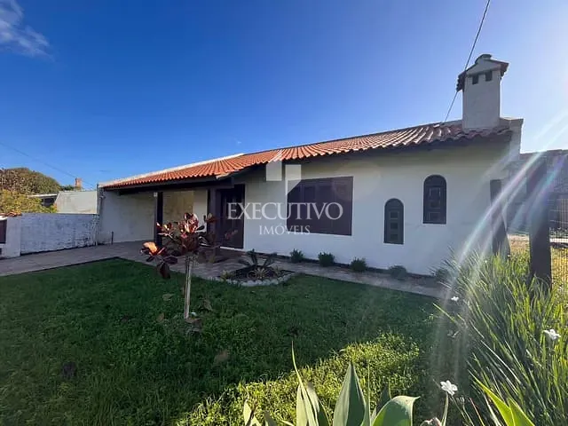 Casa 3 quartos e 2 banheiros, à venda, no bairro Nova Tramandai em Tramandaí