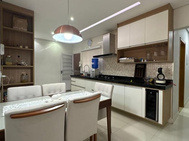 Casa com 150m² 2 quartos e 1 banheiro, à venda, no bairro Jardim Boer II em Americana