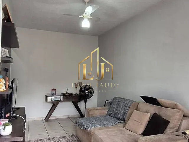 Casa com 184m² 3 quartos e 3 banheiros, à venda, no bairro Jardim Universitário em Cuiabá