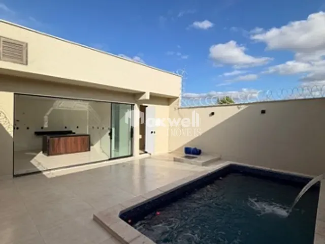 Casa com 273m² 3 quartos e 3 banheiros, à venda, no bairro Vila Oliveira em Aparecida de Goiânia