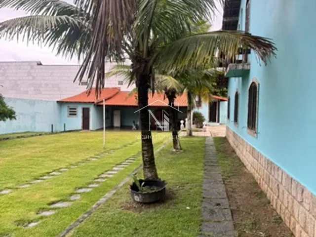 Casa com 800m² 6 quartos e 2 banheiros, à venda, no bairro Cordeirinho em Maricá