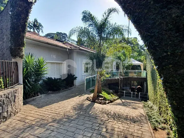 Casa com 900m² 3 quartos e 6 banheiros, à venda, no bairro Tremembé em São Paulo