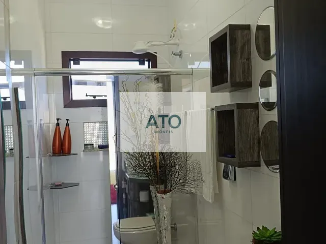 Casa 3 quartos e 2 banheiros, à venda, no bairro Universitário em Tijucas