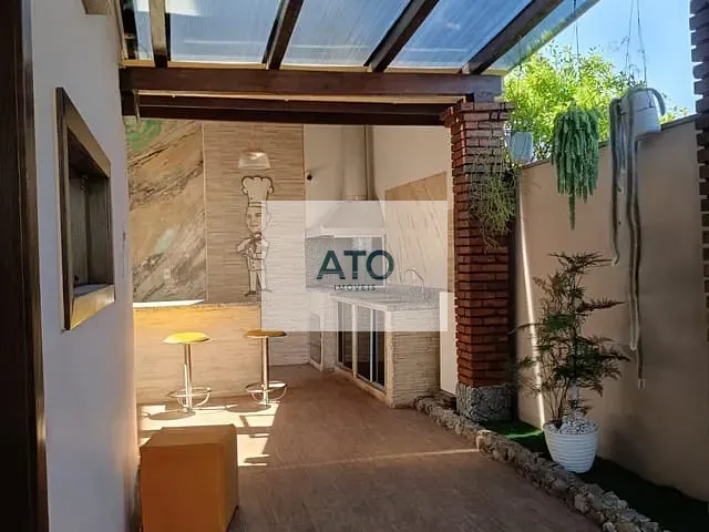 Casa 3 quartos e 2 banheiros, à venda, no bairro Universitário em Tijucas