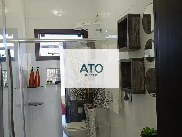 Casa 3 quartos e 2 banheiros, à venda, no bairro Universitário em Tijucas