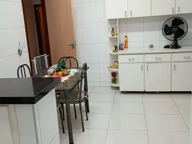 Casa com 210m² 3 quartos e 2 banheiros, à venda, no bairro Vila Anchieta em São José do Rio Preto