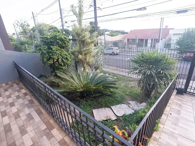Casa com 510m² 4 quartos e 4 banheiros, à venda, no bairro Vila Franko em Apucarana