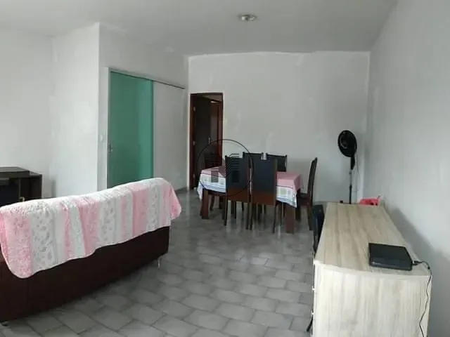 Casa com 300m², à venda, no bairro Residencial Nino em Guaratinguetá