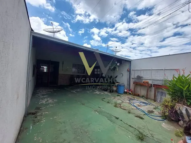 Casa com 180m² 2 quartos e 1 banheiro, à venda, no bairro Parque São João em Anápolis