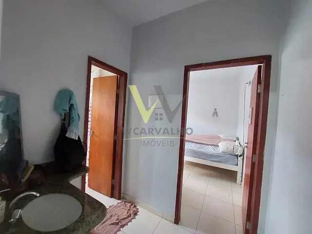 Casa com 180m² 2 quartos e 1 banheiro, à venda, no bairro Parque São João em Anápolis