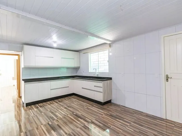 Casa com 130m² 4 quartos e 2 banheiros, à venda, no bairro Cidade Industrial em Curitiba