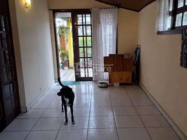 Casa com 179m² 3 quartos e 2 banheiros, à venda, no bairro Mogi Moderno em Mogi das Cruzes