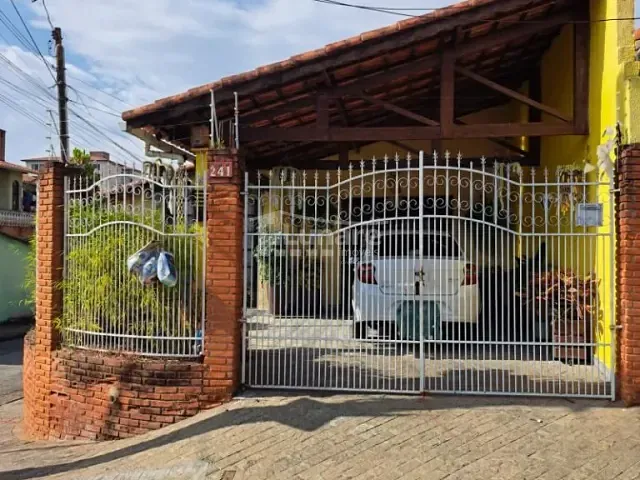 Casa com 179m² 3 quartos e 2 banheiros, à venda, no bairro Mogi Moderno em Mogi das Cruzes