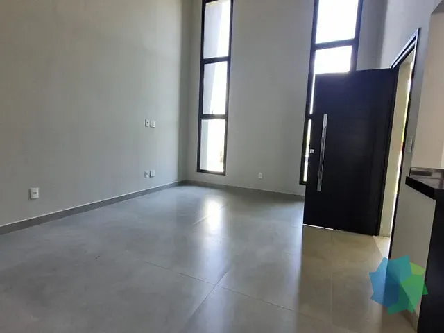 Casa com 175m² 3 quartos e 2 banheiros, à venda, no bairro Loteamento Terras de São Pedro e São Paulo em Salto