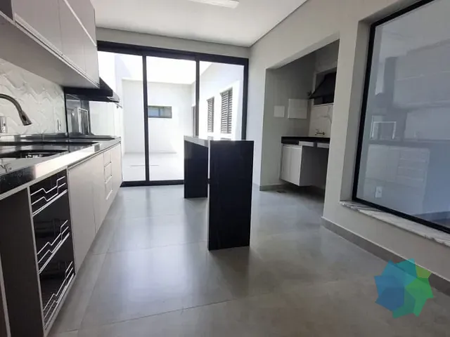 Casa com 175m² 3 quartos e 2 banheiros, à venda, no bairro Loteamento Terras de São Pedro e São Paulo em Salto
