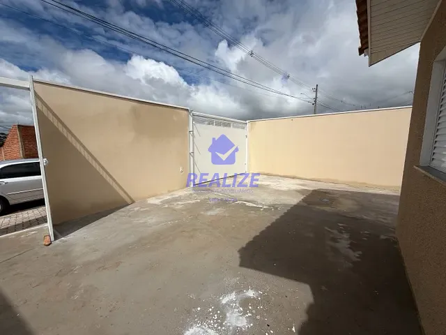 Casa com 250m² 2 quartos e 1 banheiro, à venda, no bairro livia2 em Botucatu