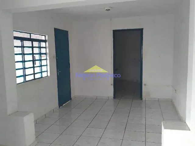 Casa com 0m² 1 quarto e 1 banheiro, para alugar, no bairro Maria Amélia em Capivari