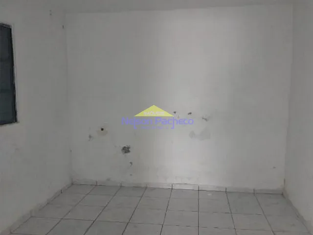Casa com 0m² 1 quarto e 1 banheiro, para alugar, no bairro Maria Amélia em Capivari