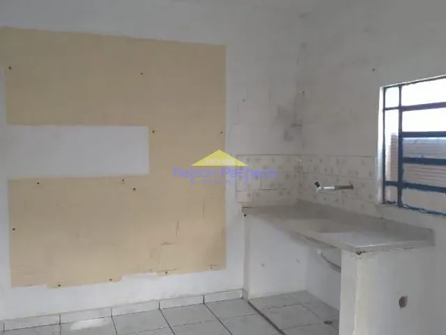 Casa com 0m² 1 quarto e 1 banheiro, para alugar, no bairro Maria Amélia em Capivari