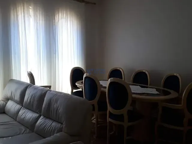 Casa com 215m² 2 quartos e 1 banheiro, à venda, no bairro Conjunto Residencial Trinta e Um de Março em São José dos Campos