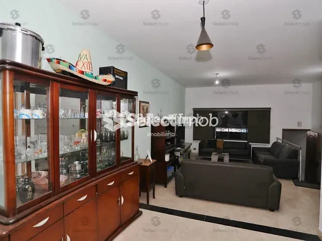 Casa com 210m² 2 quartos e 2 banheiros, à venda, no bairro Vila Humaitá em Santo André