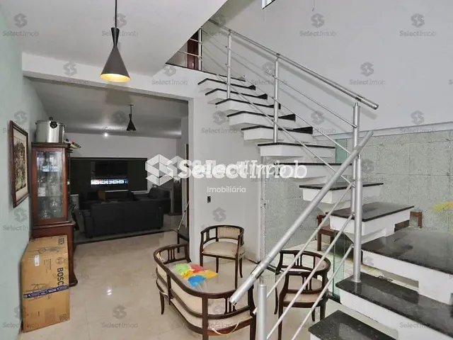 Casa com 210m² 2 quartos e 2 banheiros, à venda, no bairro Vila Humaitá em Santo André