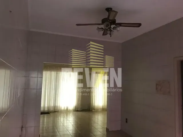 Casa com 286m² 3 quartos e 3 banheiros, à venda, no bairro Jardim Brasil em Bauru