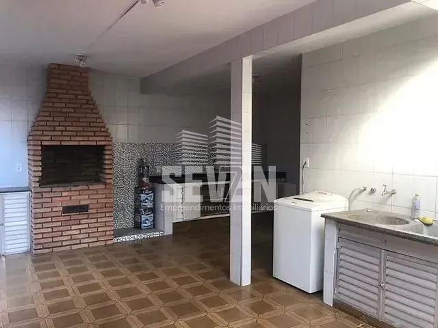 Casa com 286m² 3 quartos e 3 banheiros, à venda, no bairro Jardim Brasil em Bauru
