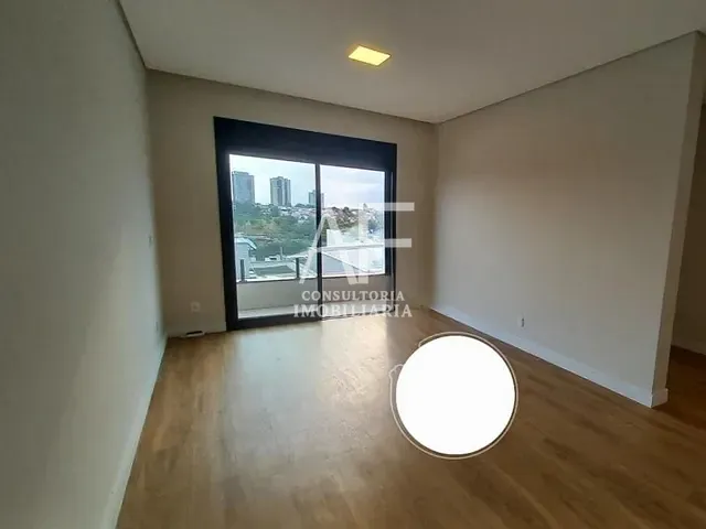 Casa com 250m², à venda, no bairro Condomínio Vivva Residencial Clube Jacareí em Jacareí