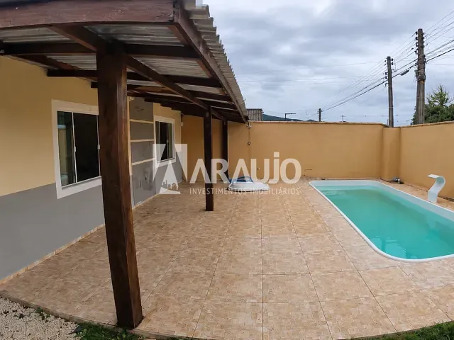 Casa com 200m² 2 quartos e 1 banheiro, à venda, no bairro Santa Regina em Itajaí