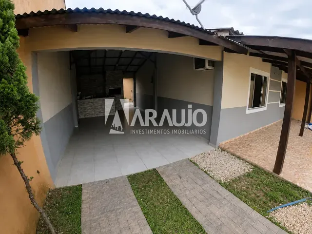 Casa com 200m² 2 quartos e 1 banheiro, à venda, no bairro Santa Regina em Itajaí