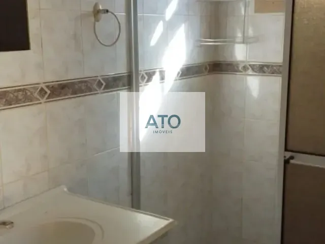 Casa 2 quartos e 1 banheiro, para alugar, no bairro Centro em Tijucas