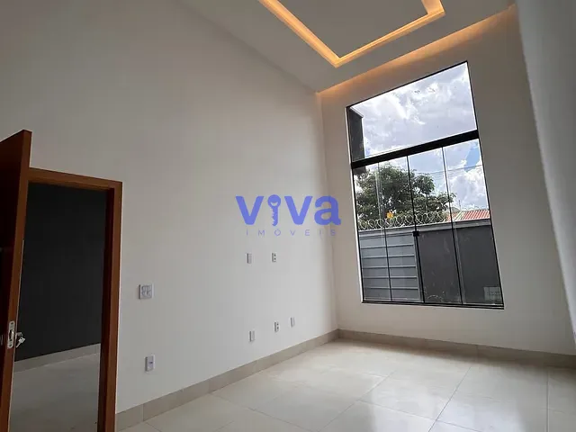 Casa 3 quartos e 3 banheiros, à venda, no bairro Parque Hayala em Aparecida de Goiânia