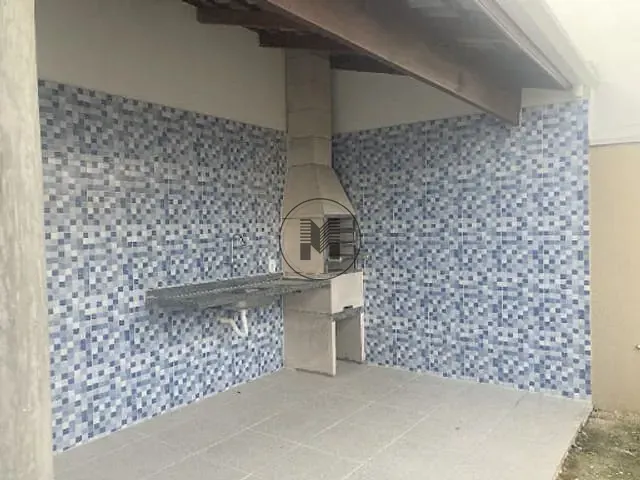 Casa com 300m² 3 quartos e 1 banheiro, à venda, no bairro Portal das Colinas em Guaratinguetá
