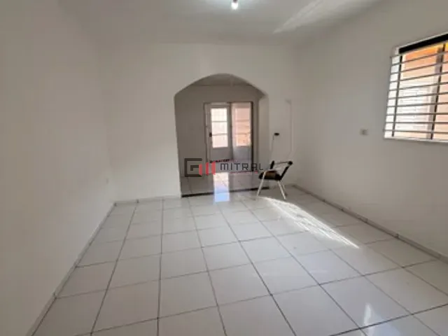 Casa para alugar, no bairro Bandeirantes em Londrina