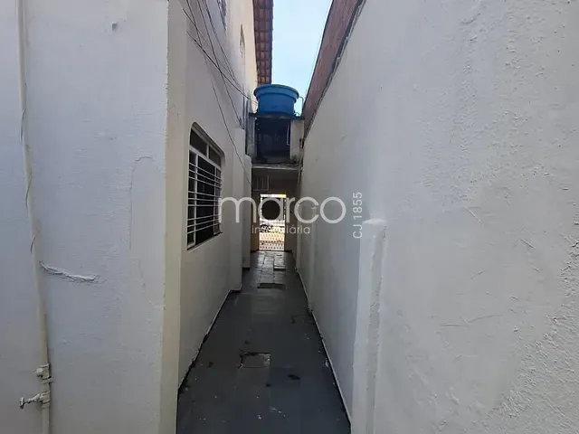 Casa 2 quartos e 1 banheiro, para alugar, no bairro Vila Canaã em Goiânia