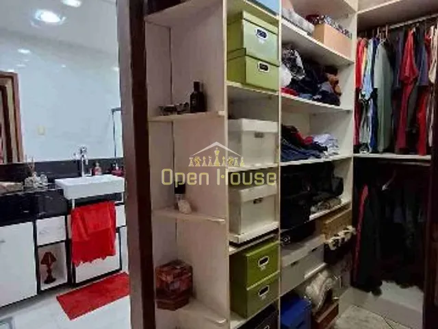 Casa com 360m² 4 quartos e 3 banheiros, à venda, no bairro Vila Mury em Volta Redonda