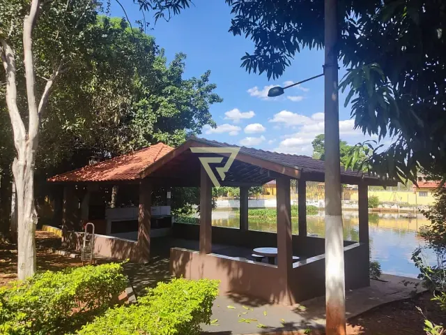 Casa com 200m² 4 quartos e 3 banheiros, à venda, no bairro Independência em Ribeirão Preto