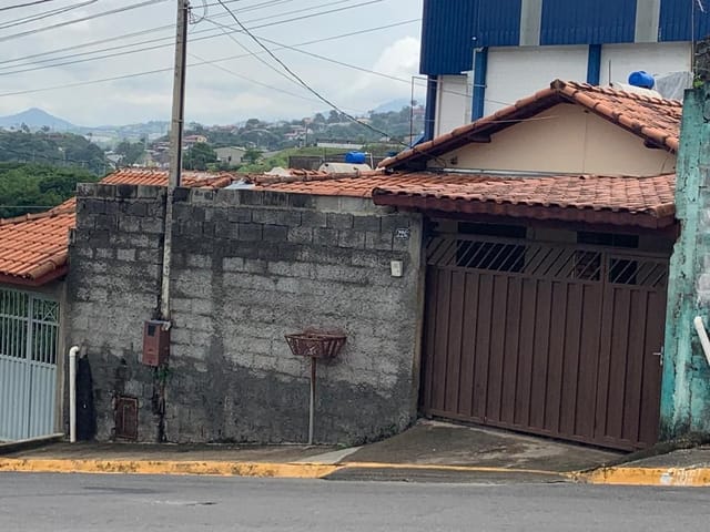 Casa com 181m² 2 quartos e 1 banheiro, à venda, no bairro Tenentes em Extrema
