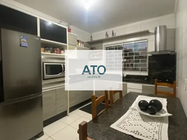 Casa 3 quartos e 1 banheiro, à venda, no bairro Universitário em Tijucas