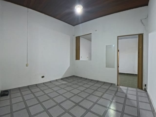 Casa 2 quartos e 1 banheiro, para alugar, no bairro Ipiranga em São Paulo