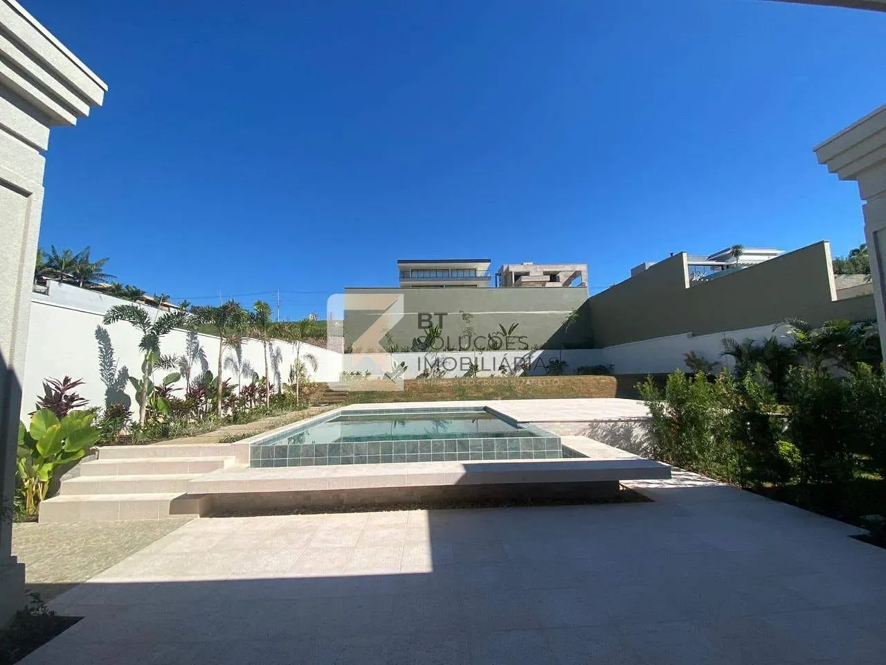Casa, 4 quartos, 418 m² - Foto 1