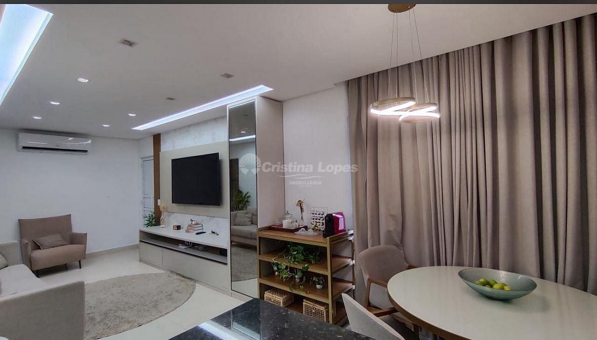 Casa à venda com 3 quartos, 67m² - Foto 3