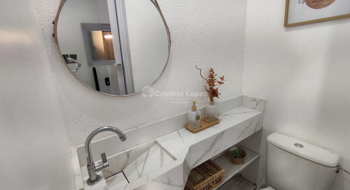 Casa à venda com 3 quartos, 67m² - Foto 11