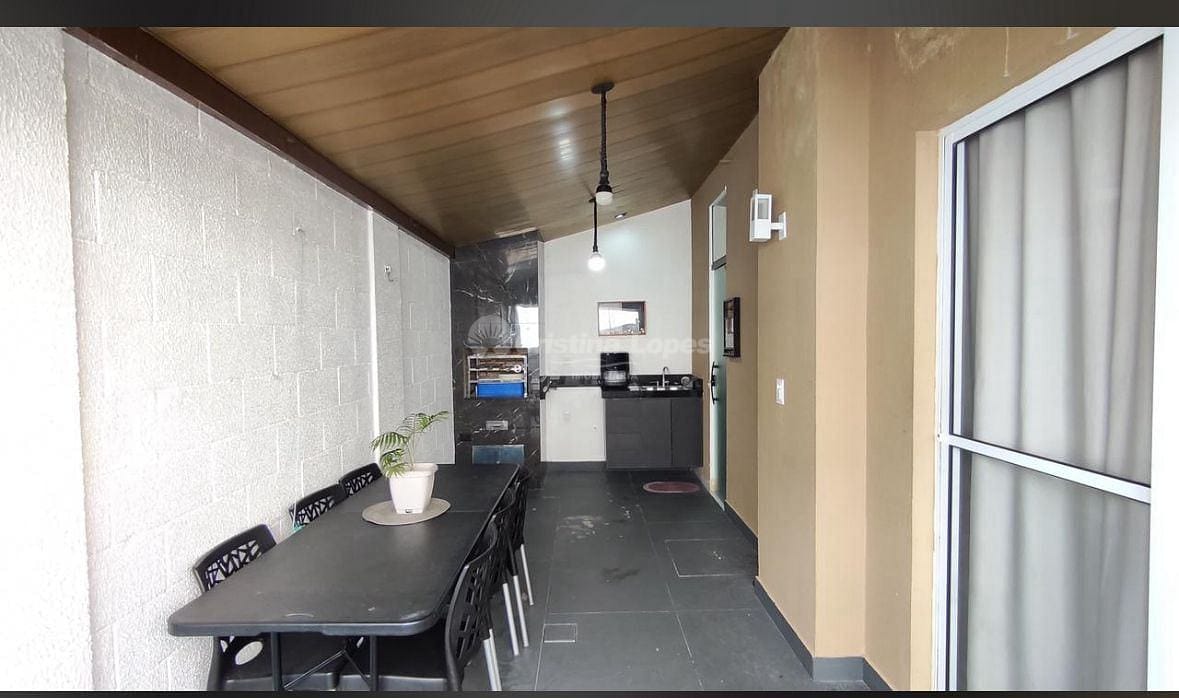 Casa à venda com 3 quartos, 67m² - Foto 7