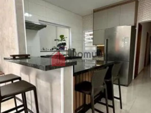 Casa com 125m², à venda, no bairro Parque das Palmeiras em Pindamonhangaba