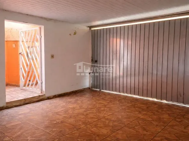 Casa com 250m² 2 quartos e 2 banheiros, à venda, no bairro Lambari em Guararema
