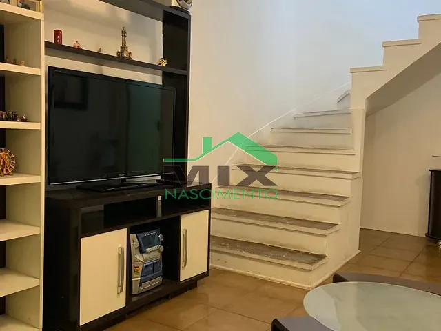 Sobrado com 238m² 3 quartos e 2 banheiros, à venda, no bairro Taboão em São Bernardo do Campo
